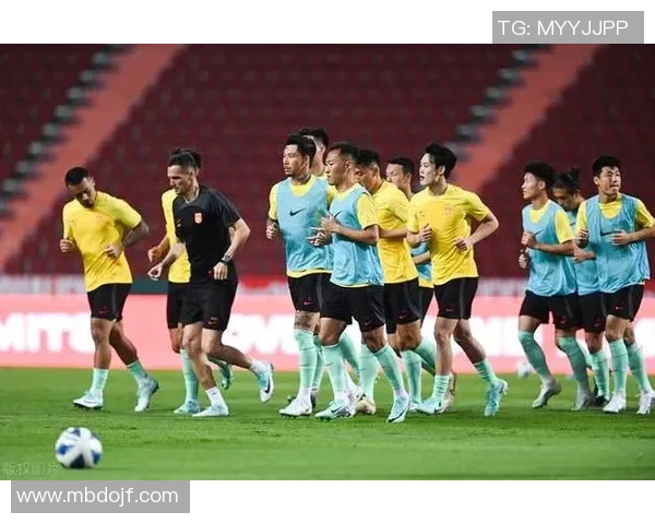 北京足球队在大师赛积分榜上以71分稳居第一名展现强劲实力