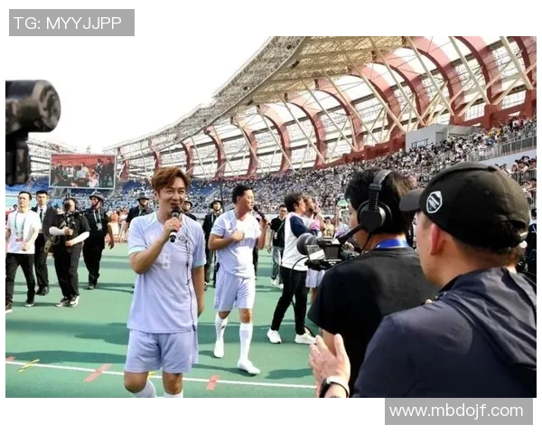 香港足球明星队在宝鸡激情对决展现足球魅力与团队精神